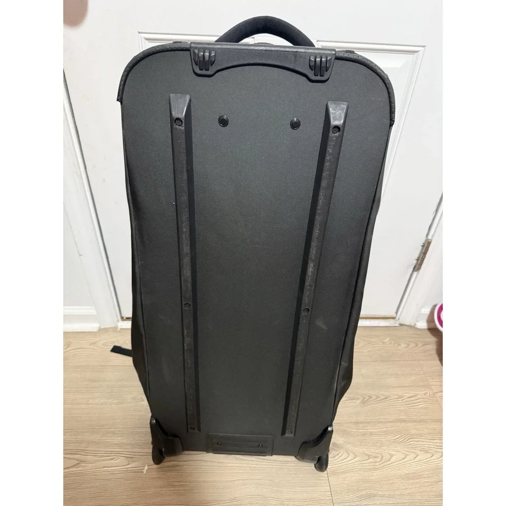 Mont-Bell Duffle Bag With Wheels Model 100 For Travel Luggage Large Black